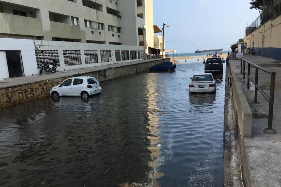 Una de las calles afectadas fue Juan de la Cosa, que es uno de los accesos a la playa El Morro.