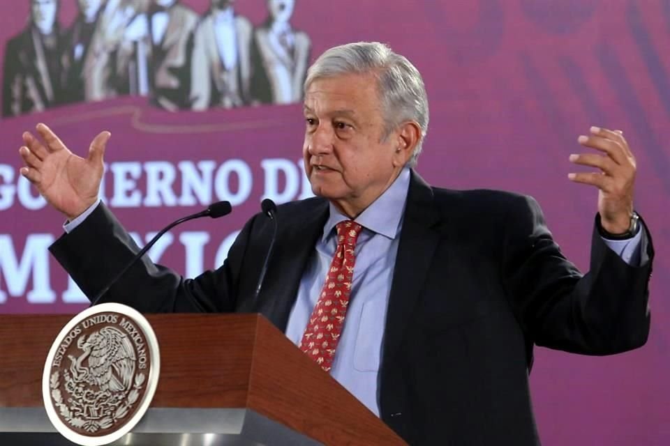 El Presidente en su conferencia de prensa en Palacio Nacional.