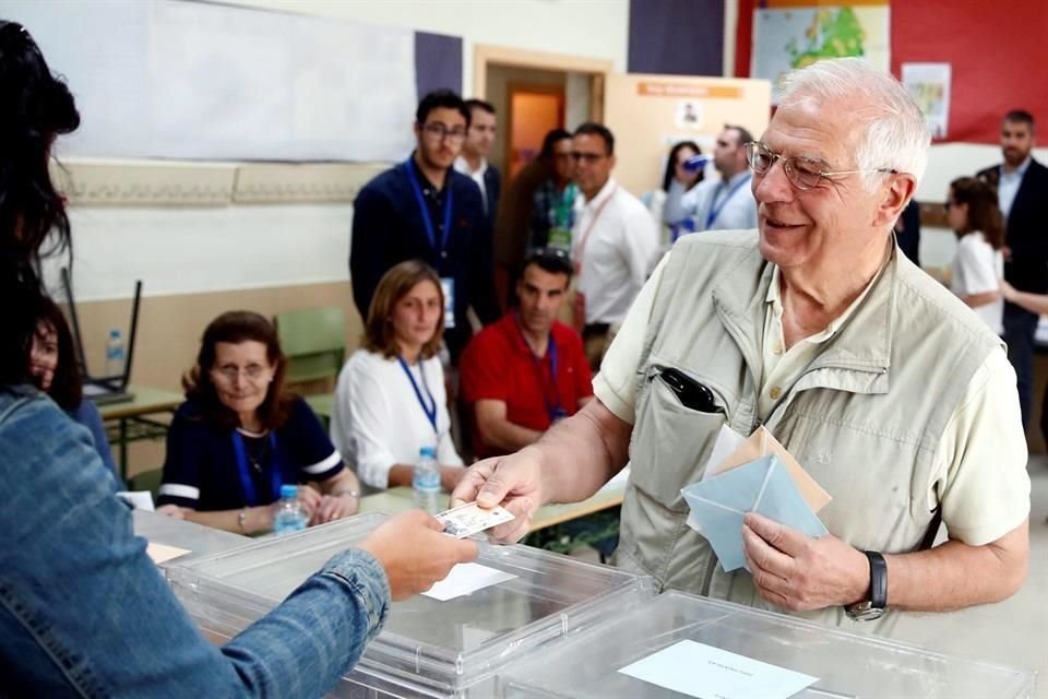 El Parlamento Europeo ha lanzado una potente campaña en esta ocasión que, bajo el lema 'Esta vez voto', busca superar la participación de 2014, que fue del 42,6 por ciento.