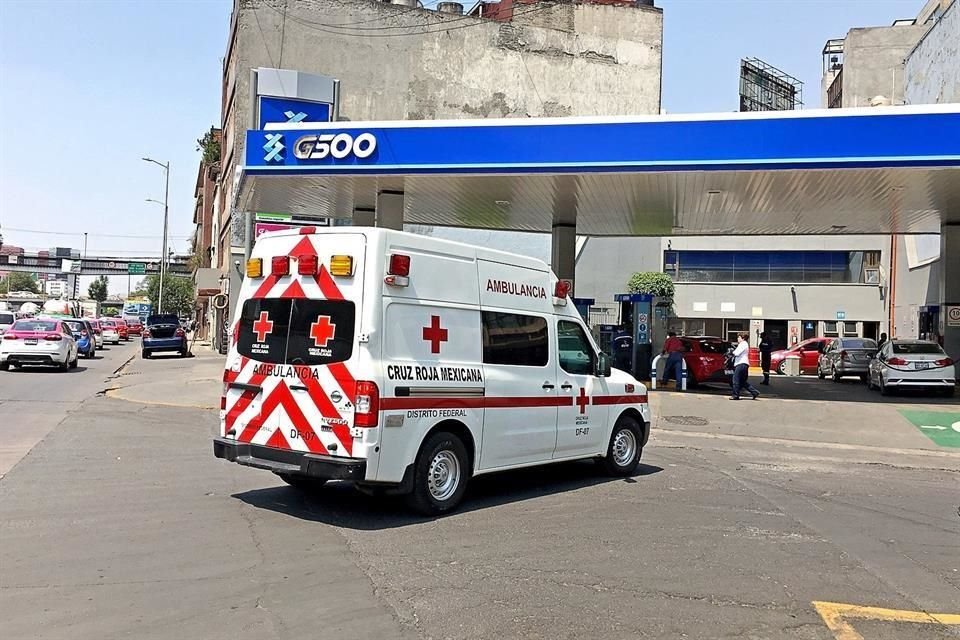 La estación es operada a través de la razón social Servicio Río de la Plata S.A. de C.V., misma que fue constituida en julio de 1998 por Pablo José Miguel Suinaga Cárdenas y Fernando Suinaga Cárdenas.