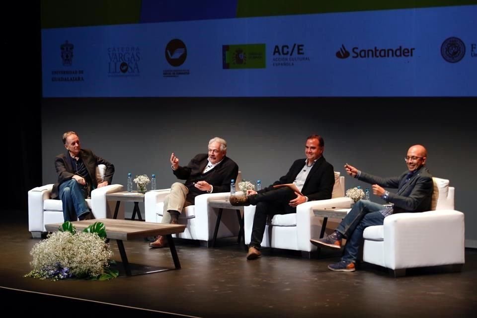 Antonio Soler, Gonzalo Celorio y Jorge Volpi charlaron sobre las literaturas nacionales frente al mundo, como parte de la Bienal Mario Vargas Llosa.