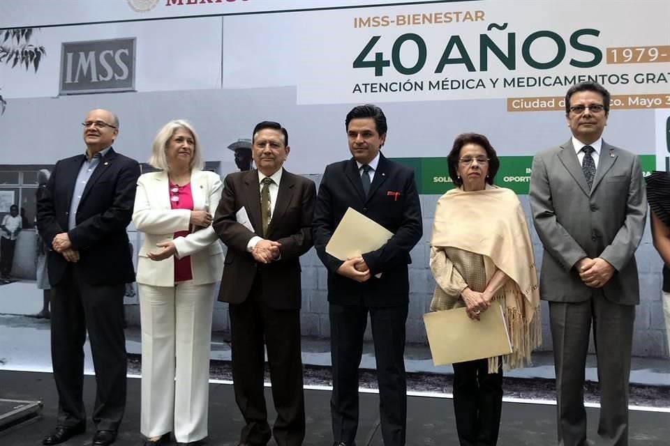 El director general del IMSS detalló que llevan a cabo una revisión de la capacidad instalada del organismo.