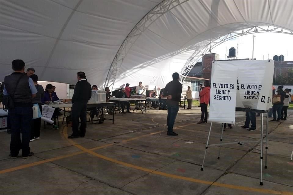 Aspecto del arranque de la jornada electoral en Puebla.