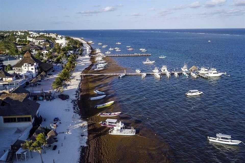 La póliza permitirá restaurar playas y corales de Cancún y Puerto Morelos impactados por huracanes este año.