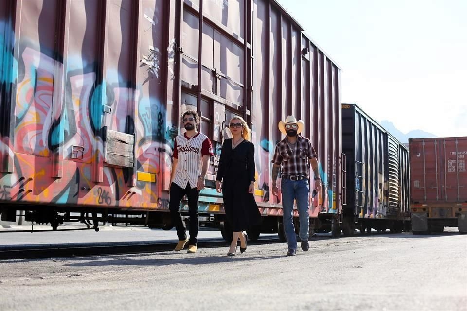 Rodrigo Zuñiga, Marcela Recio y Pliego Villarreal