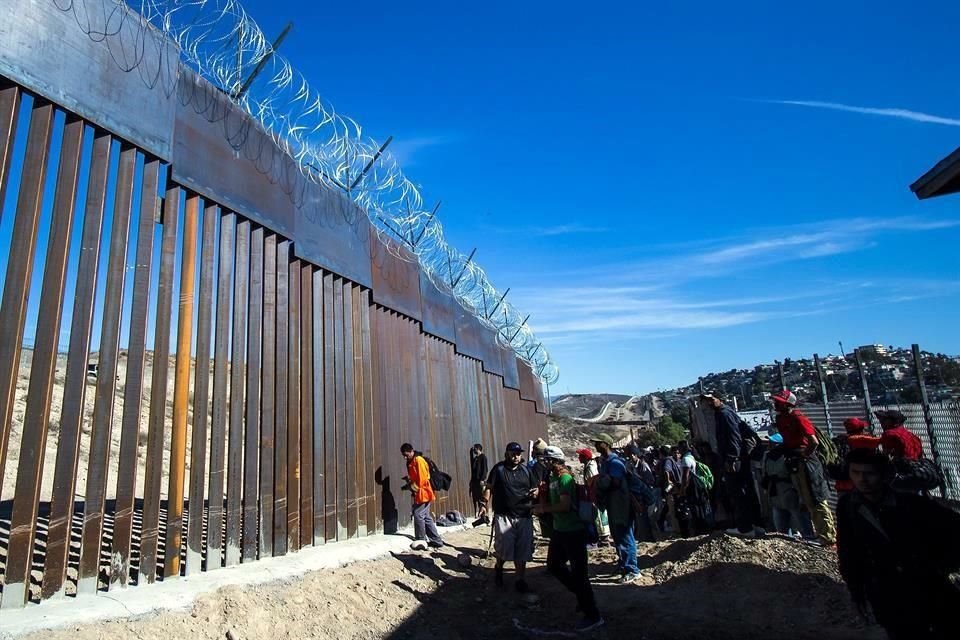 El número de mexicanos indocumentados en EU en 2017 es el más bajo desde 2001.