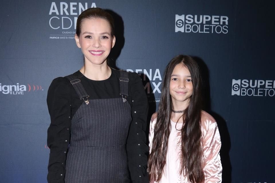 Kika Edgar, quien asistió con su hija al 'Ilusio Magic On Ice', dijo que la muerte de Edith González es una gran pérdida para el mundo artístico.