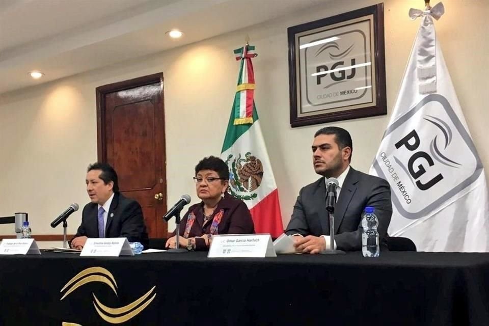 Conferencia de prensa de la Procuraduría