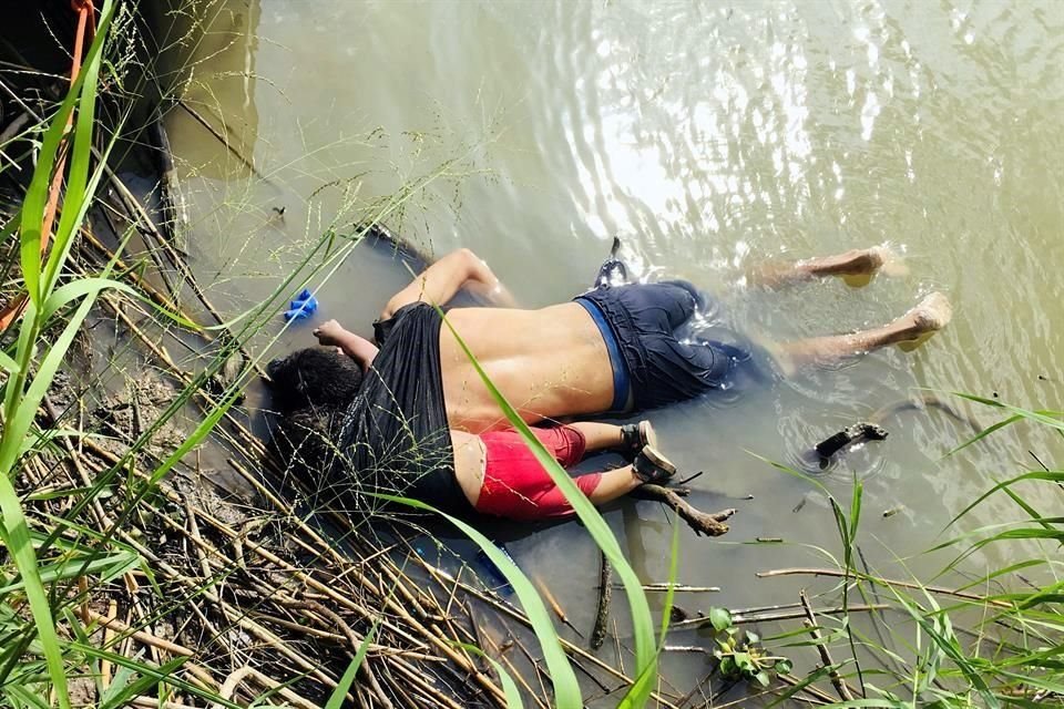 Trump culpó a los demócratas por muerte de padre migrante y su hija, cuyos cuerpos fueron fotografiados a orillas del Río Bravo.