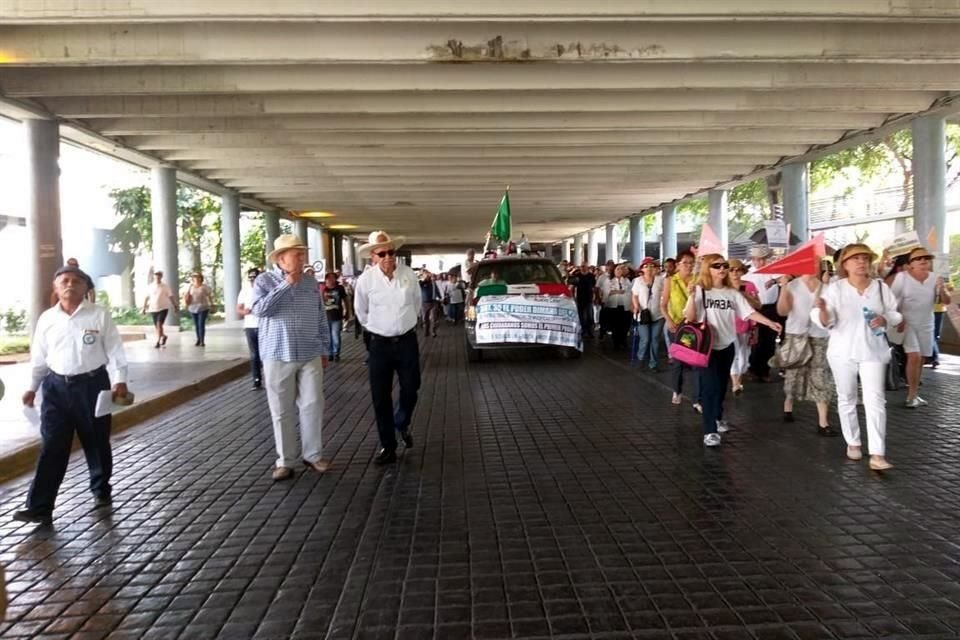 El motivo de la marcha es manifestarse en contra del gobierno del Presidente, Andrés Manuel López Obrador.