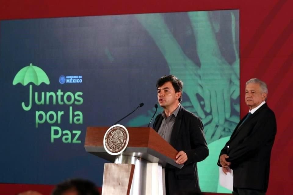 El titular de Comunicación, Jesús Ramírez Cuevas, explicó los contenidos de cada uno de los ejes.