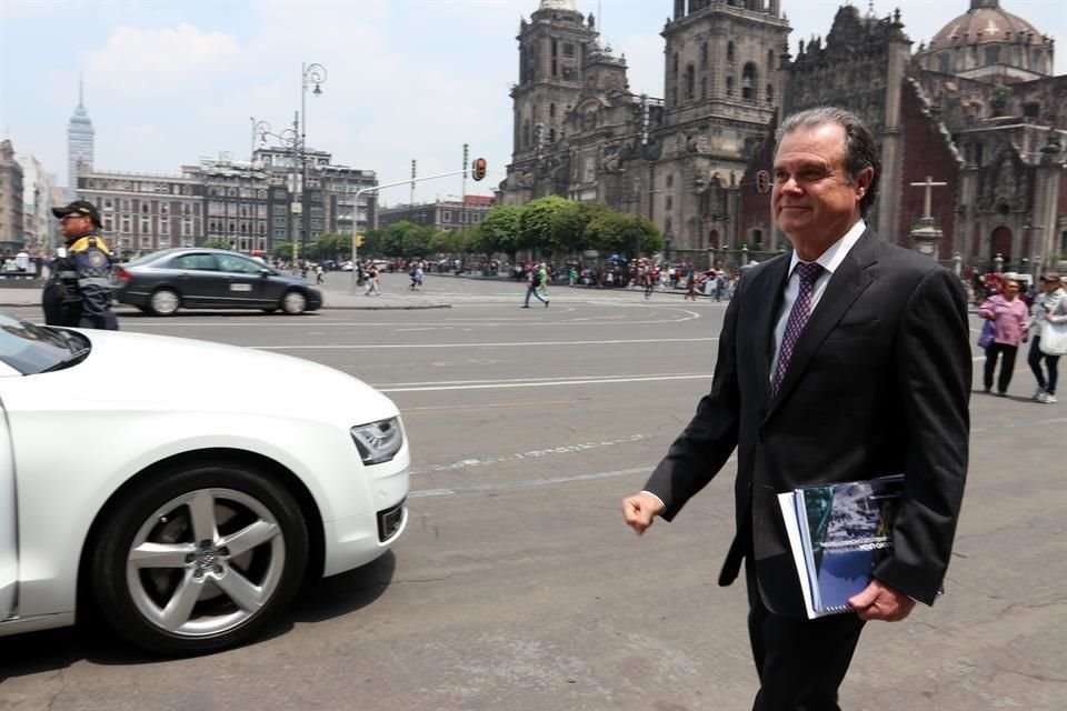 Mario Laborín, director de ABC Capital, también acudió al encuentro.