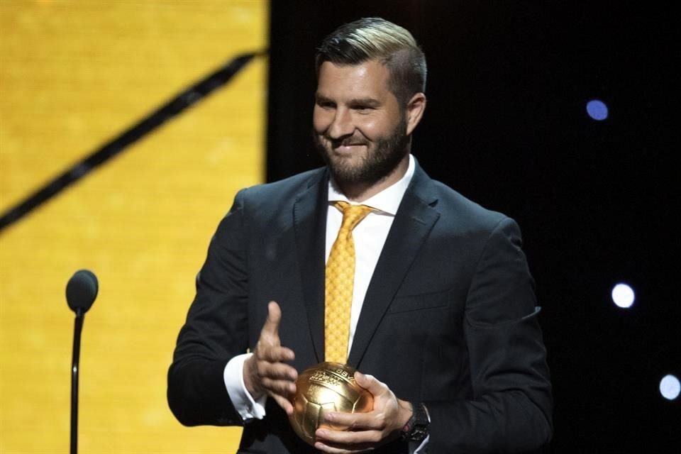 Gignac ganó por segunda ocasión el Balón de Oro al Mejor Delantero de la Liga MX.