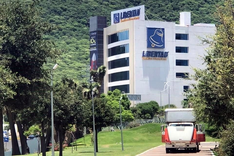 Edificio de Caja Libertad Servicios Financieros en Querétaro.