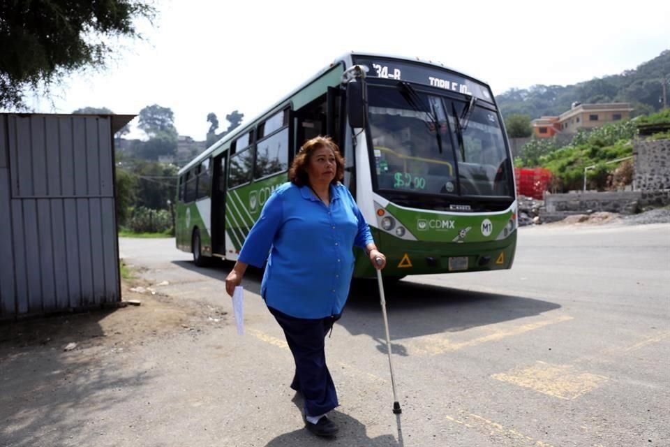 Maricela Flores es controladora de Camiones RTP, ella da entrada y salida a unidades de la ruta de la montaa que corren de San Miguel Topilejo a Universidad y Estadio Azteca.