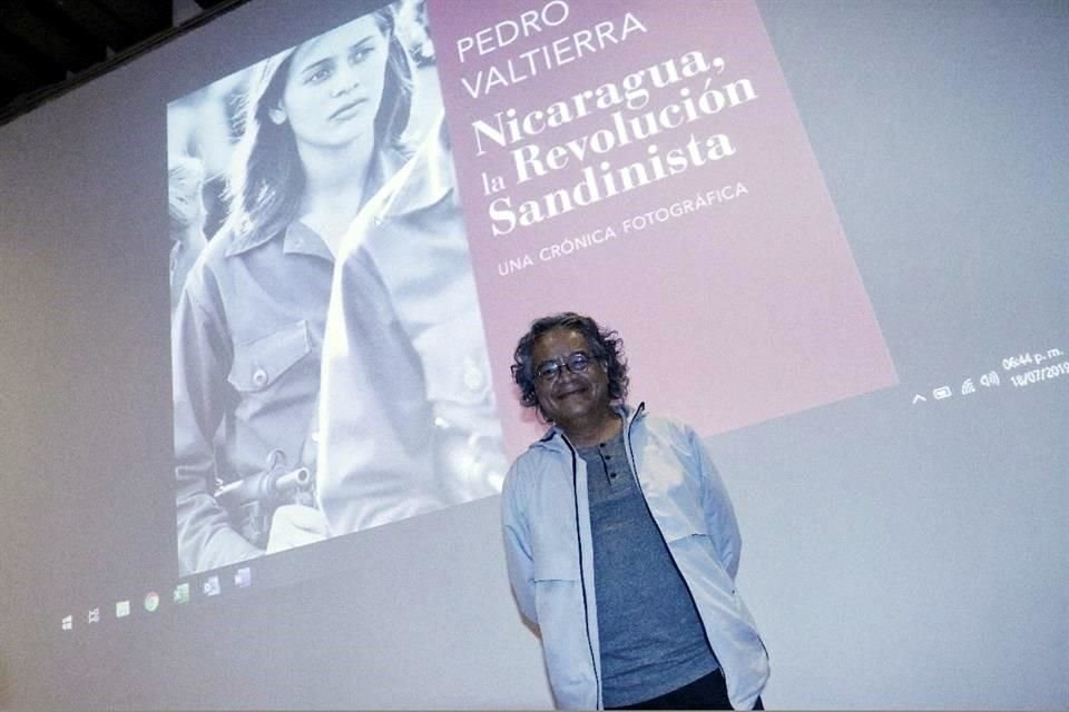 Las imágenes fueron tomadas durante los más de 60 días que el fotoperiodista zacatecano cubrió como corresponsal el levantamiento.