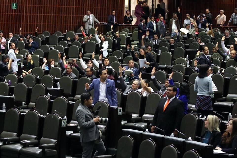 El dictamen en lo particular fue aprobado con 291 votos a favor, 114 en contra y cinco abstenciones.