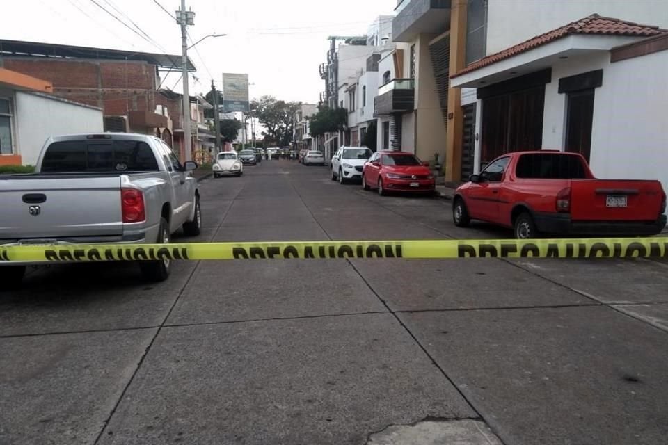 Alrededor de las 18:30 horas de ayer sujetos armados irrumpieron en el negocio ubicado en la Colonia Revolución y dispararon contra las presentes.