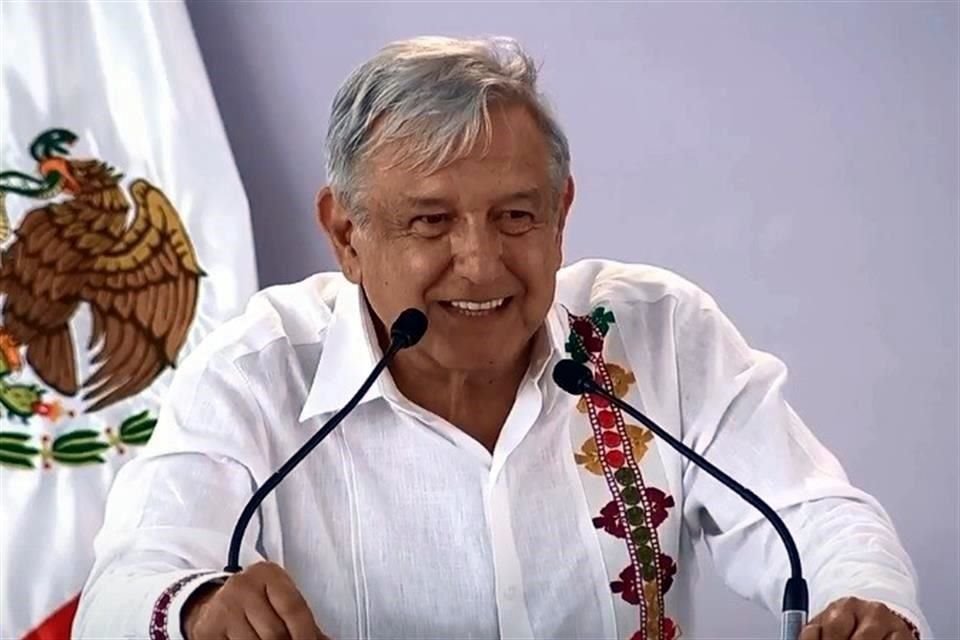 El Presidente visitó este domingo hospitales de Veracruz.