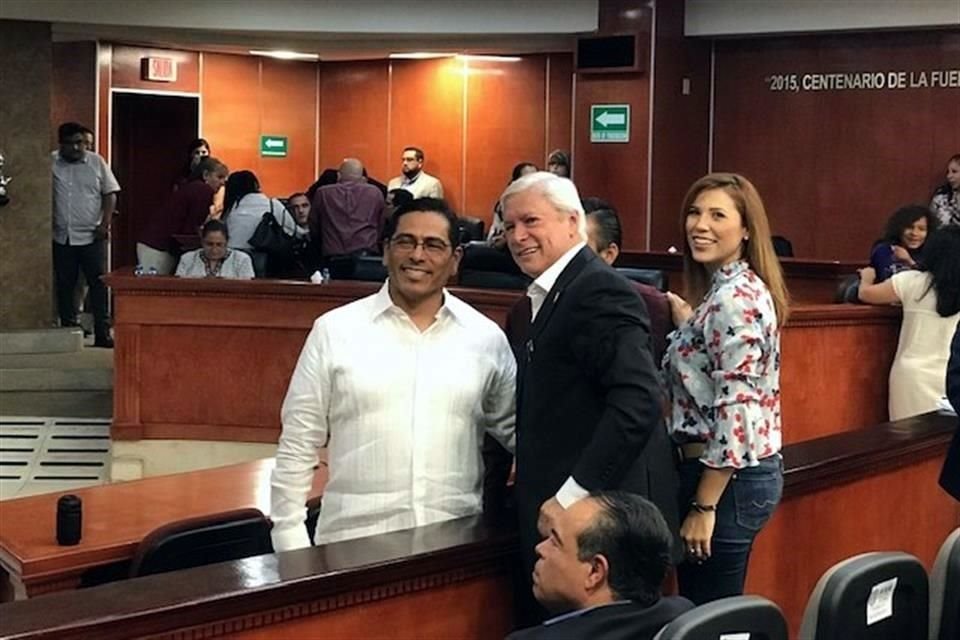 Bonilla asistió a la instalación de la 23 Legislatura de Baja California.