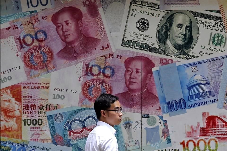 El dólar ha subido un 2.2 por ciento frente al yuan desde que Trump anunció el jueves que aplicará un arancel del 10 por ciento a importaciones chinas.