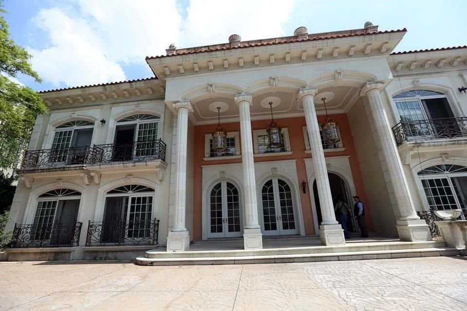 El SAE fijó el precio de salida para subasta de mansión de Zhenli Ye Gon en 95 mdp; el precio promedio de la zona donde se ubica, Lomas de Chapultepec, es de 42.2 mdp.