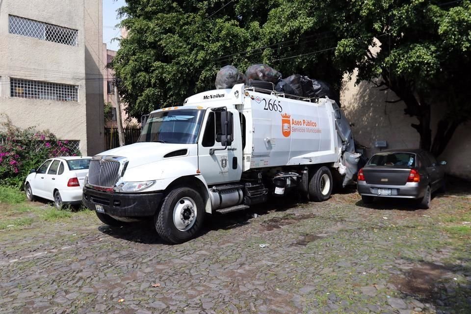 Pablo Lemus reconoció que, debido a la descompostura de 55 camiones, se ha mermado el servicio de recolección de basura en algunas colonias.