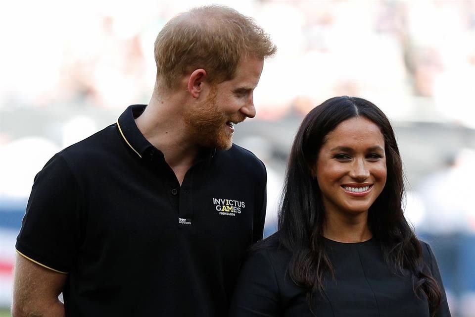 Los Duques viajaron a Niza a través del jet privado de Elton John.