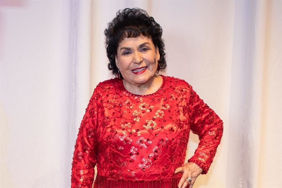 Carmen Salinas pidió apoyo y protección para ella y su familia tras las amenazas de muerte que Enrique Guzmán lanzó en su contra en un programa de TV.