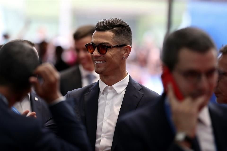 Cristiano Ronaldo llegó muy sonriente, pero se fue en blanco.