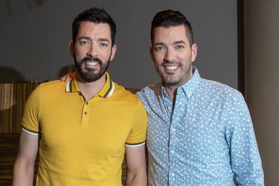 Drew y Jonathan Scott, estrellas de 'Hermanos a la Obra', revelan las ventajas que les da ser gemelos y algunos tips para diferenciarlos.