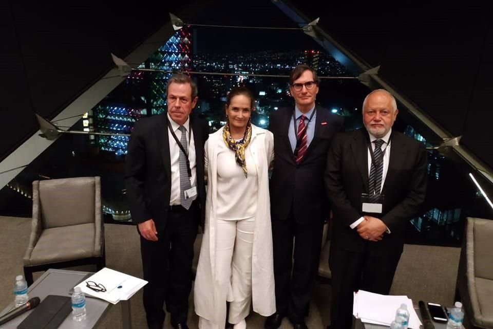 El Aspen Institute México presentó su estudio 'Escenarios de la Economía Mundial'.