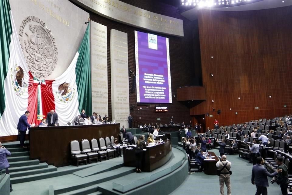 El acuerdo de la Jucopo contempla la comparecencia de ocho Secretarios de Estado.