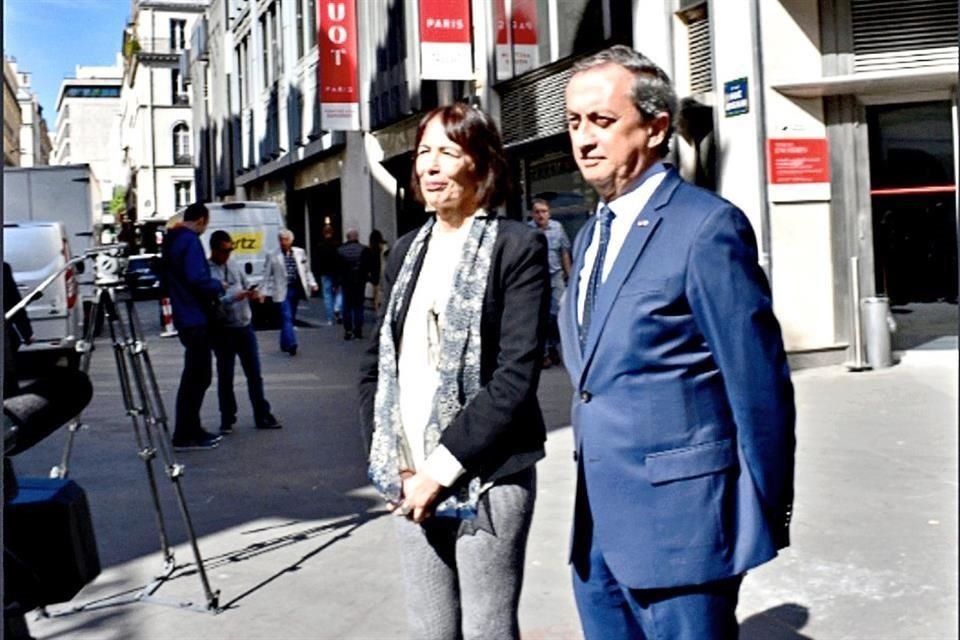 La venta que, a decir del Embajador mexicano en Francia, Juan Manuel Gómez Robledo, alentaba el tráfico ilícito de bienes.