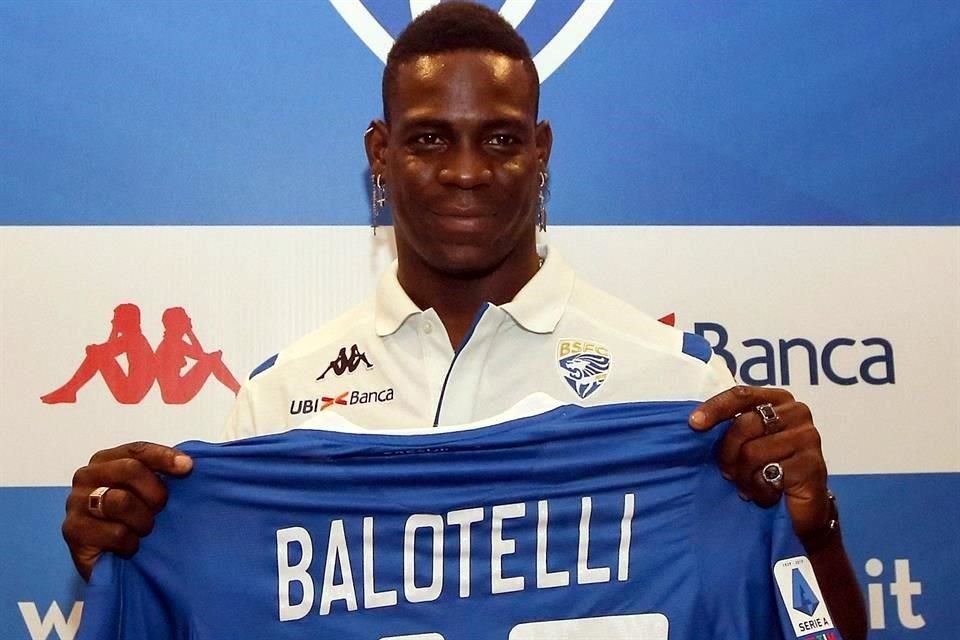 Mario Balotelli regresó a la Serie A y ahora defenderá los colores del Brescia.