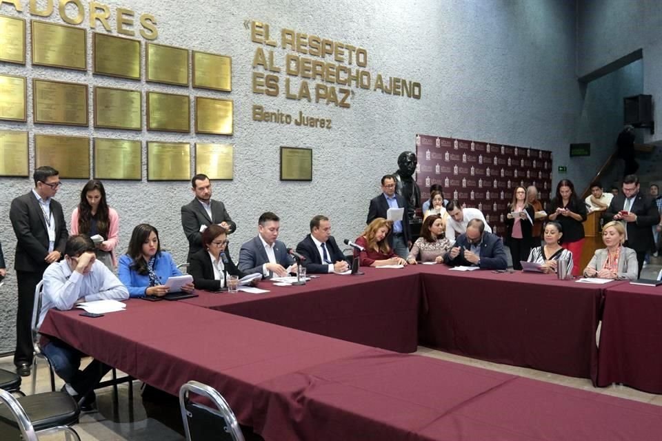 La sanción será de manera individual y de acuerdo con la gravedad de la irregularidad de cada uno de los funcionarios.