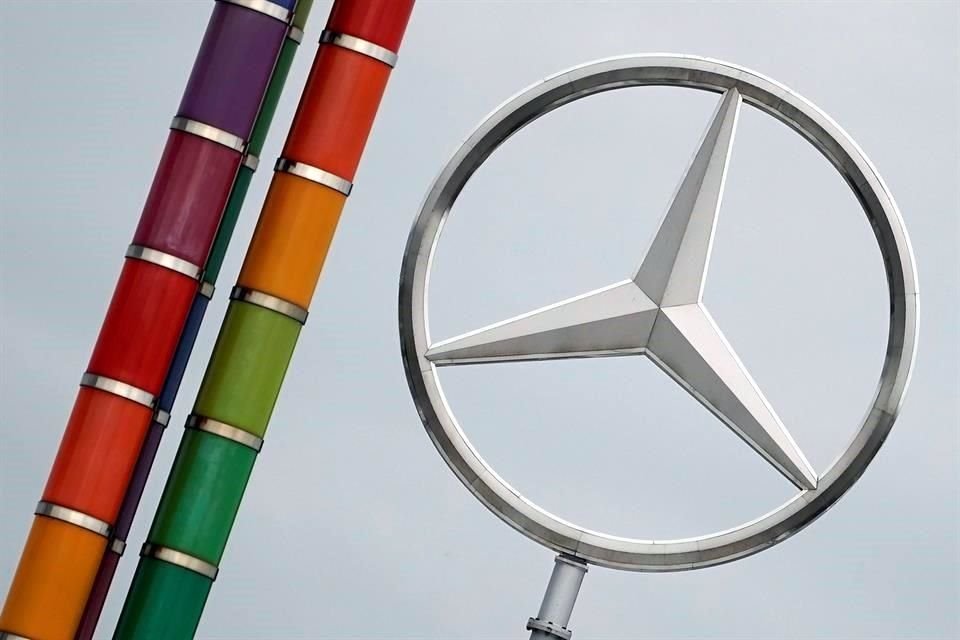 Daimler tiene su sede corporativa en Stuttgart, Alemania.