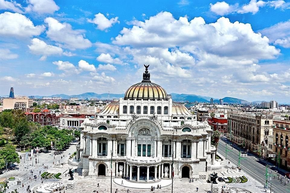 En mayo, el INBA fue centro de múltiples críticas tras permitir un concierto-homenaje a Naasón Joaquín Guzmán, líder de la iglesia La Luz del Mundo, actualmente detenido en EU por delitos sexuales.