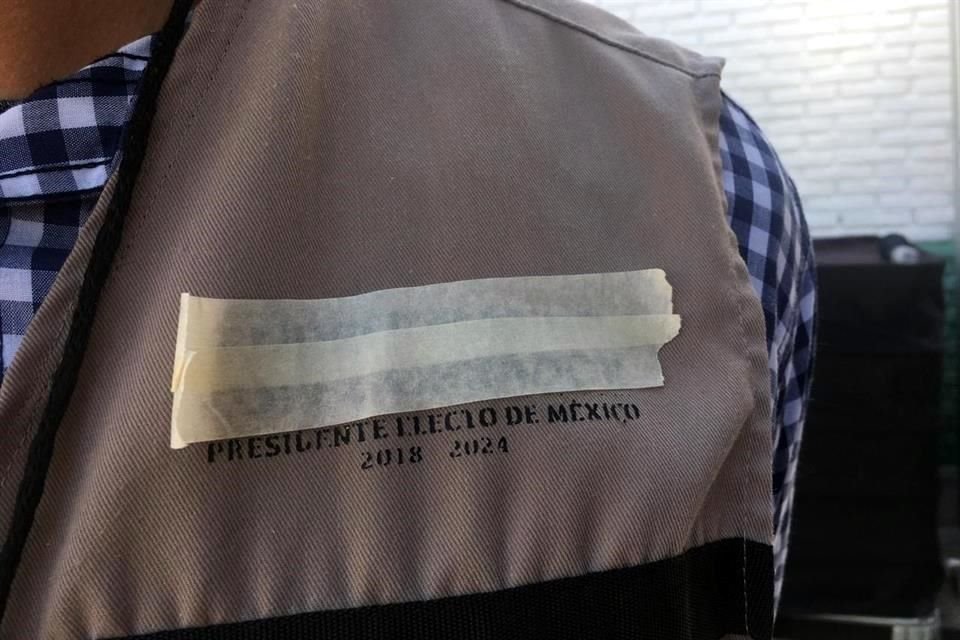 En algunos casos el nombre es visible a pesar de la cinta.