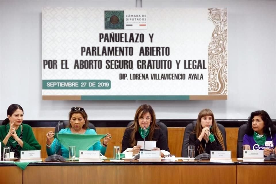 El foro se llevó a cabo en San Lázaro.