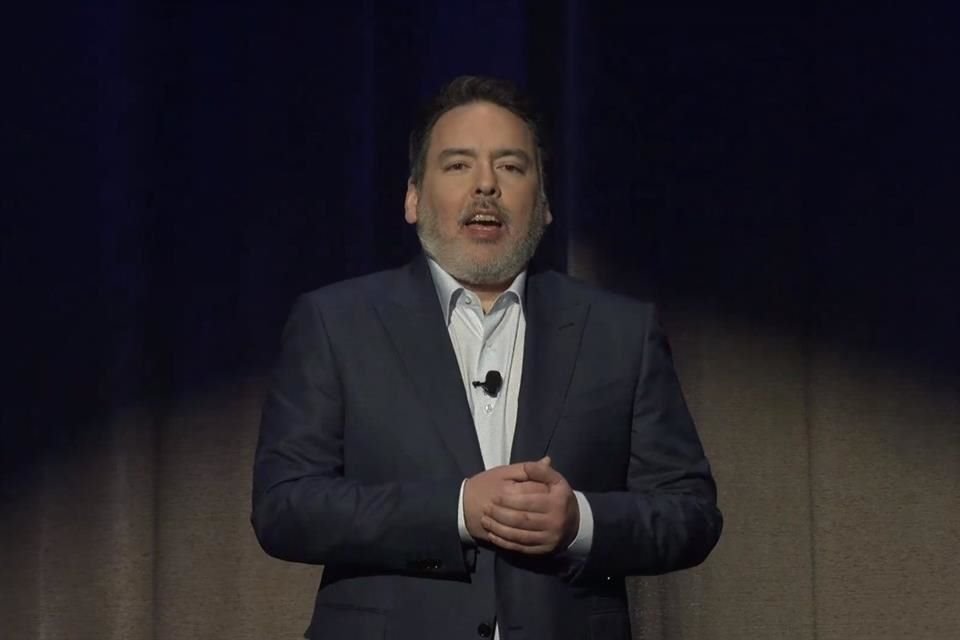 Shawn Layden fue el encargado de confirmar el desarrollo de God of War durante E3 2016, uno de los videojuegos exclusivos de PlayStation más aclamados de la historia.