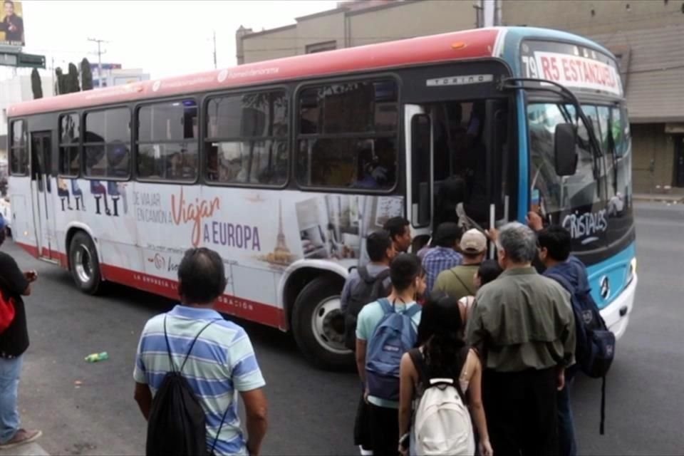 El planteamiento fue avalado con cuatro votos a favor, tres abstenciones y un voto en contra, sin que se detallara cómo se pronunció cada miembro de la Comisión. 