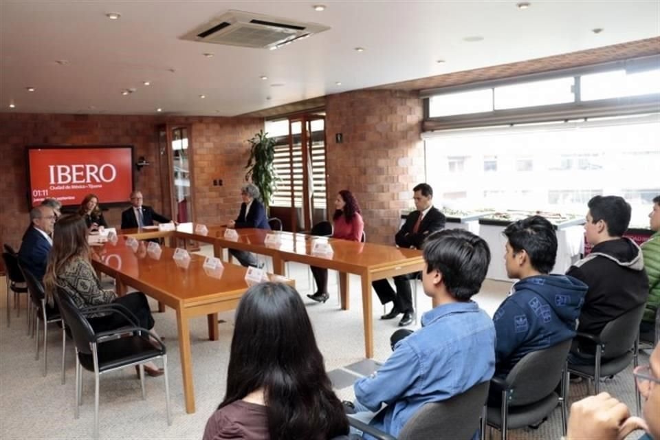 Jóvenes de alto perfil académico con necesidad económica pueden aplicar hasta el 25 de noviembre para estudiar cualquier licenciatura.