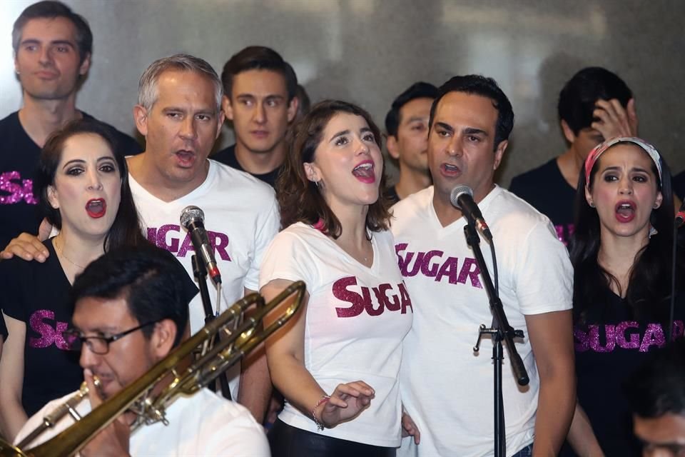 Arath de la Torre, Cassandra Sánchez Navarro y Ariel Miramontes protagonizan el montaje musical.