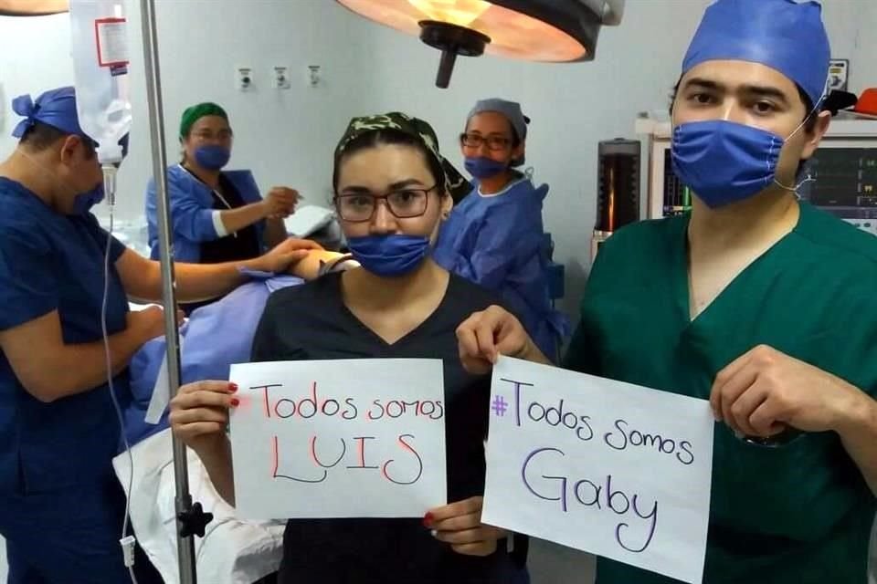Médicos y enfermeros han manifestado su apoyo a Luis Pérez Méndez desde el movimiento #YoSoyMédico17.