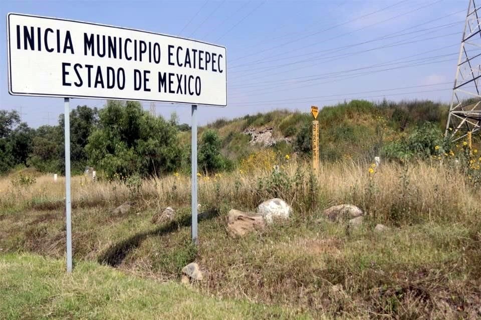 Durante las maniobras, la zona permaneció bajo resguardo de militares y agentes de la Policía Federal.