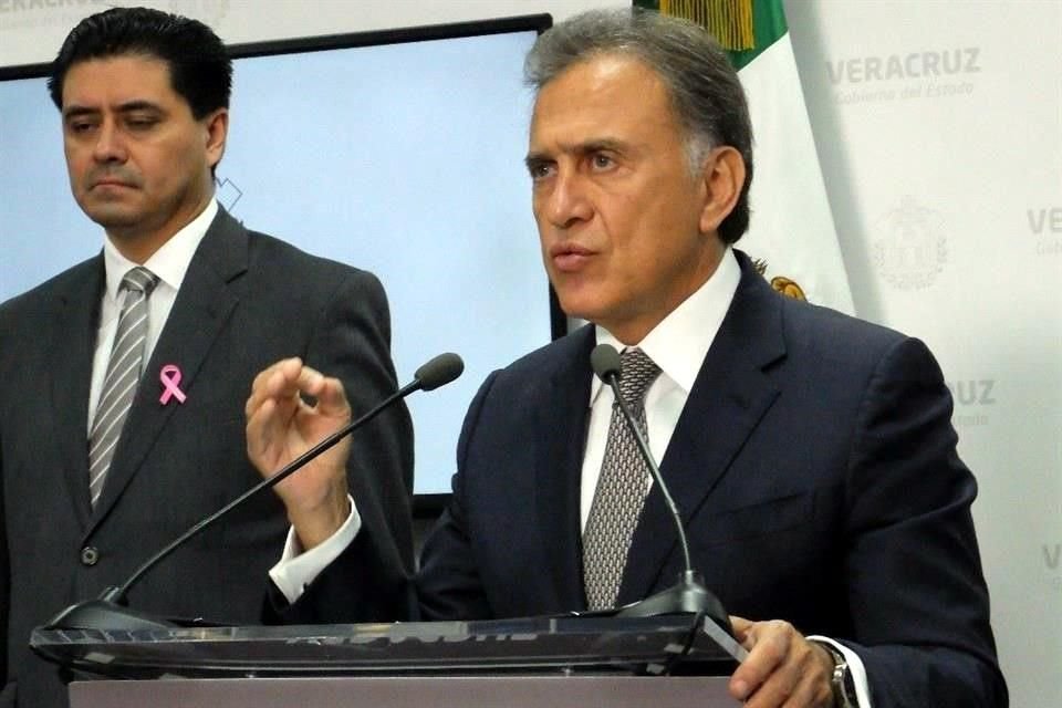 Yunes indicó que previamente la Contraloría General del Estado les había impuesto una sanción económica de más de 750 mdp.