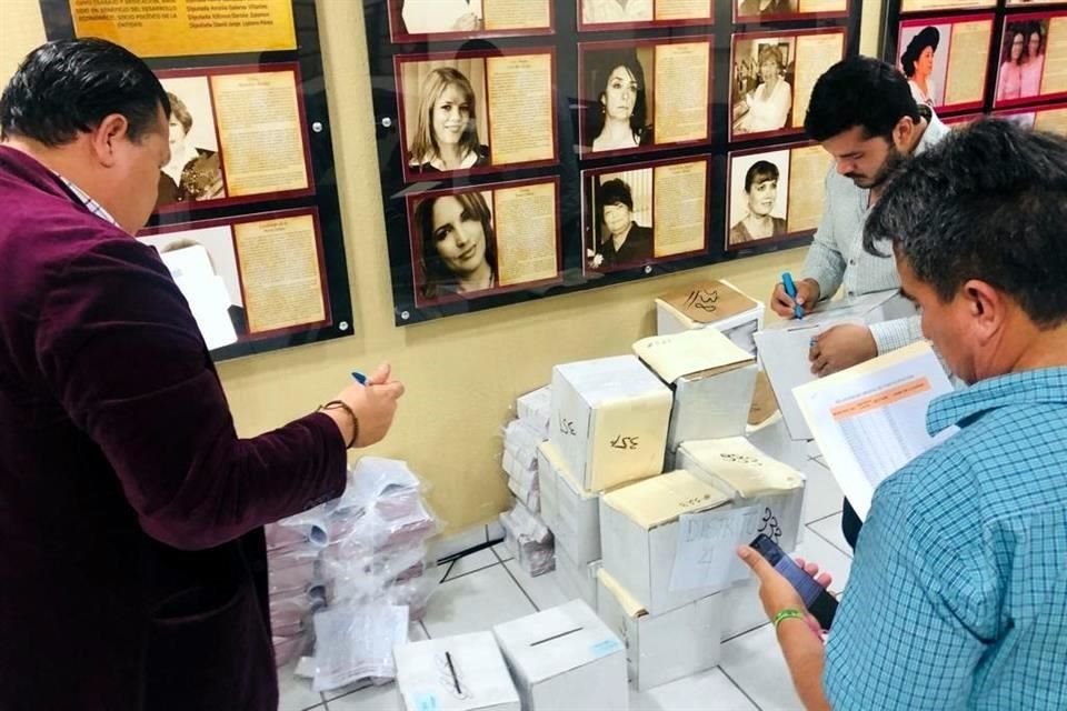 Conteo de boletas en Baja California.