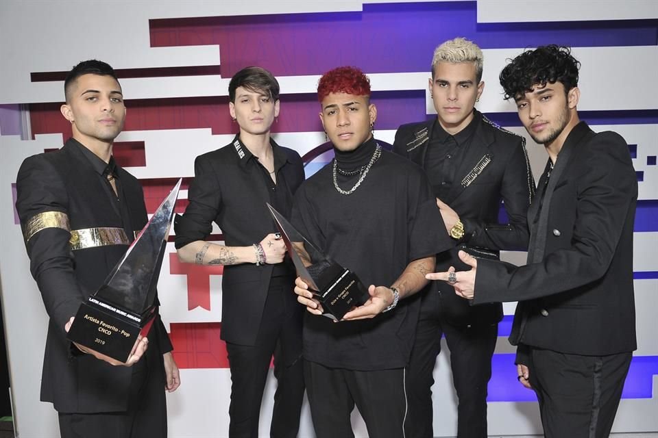 CNCO se llevó los premios a Dúo o Grupo Favorito y Artista Favorito - Pop.