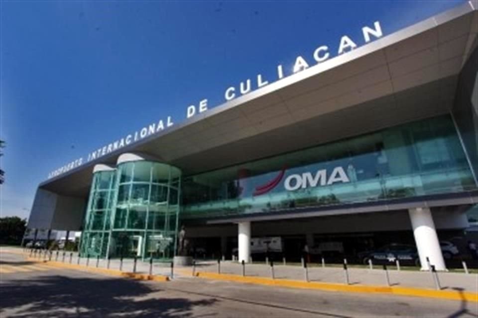 El Aeropuerto de Culiacán se encuentra cerrado desde las 08:40 horas.